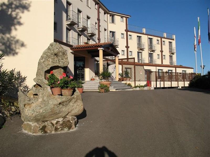 Hotel San Trano Luogosanto Ngoại thất bức ảnh
