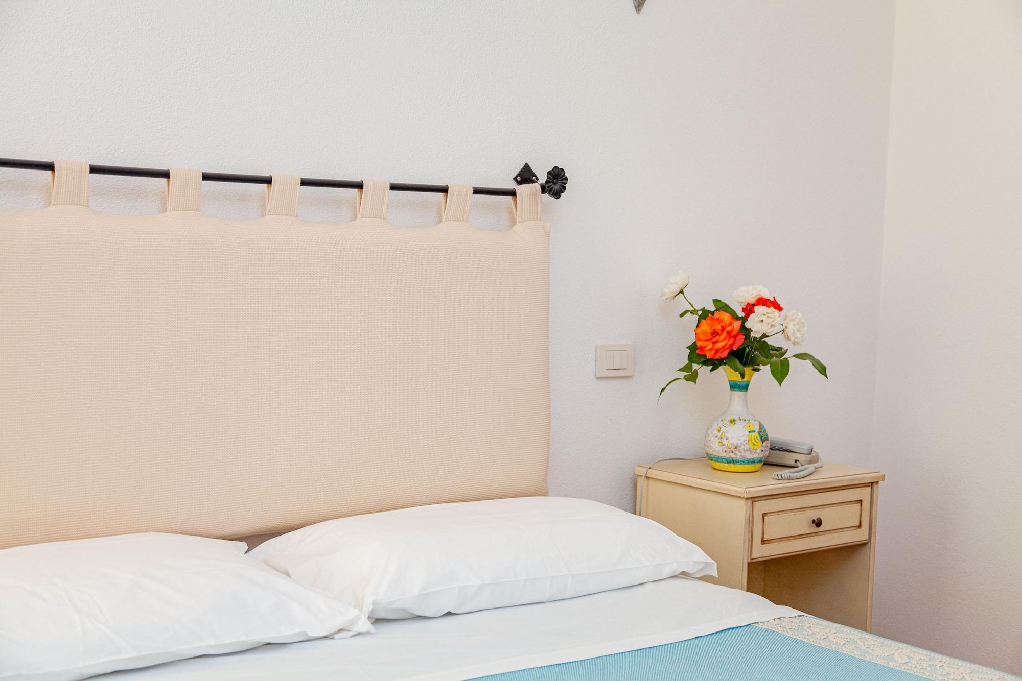 Hotel San Trano Luogosanto Ngoại thất bức ảnh