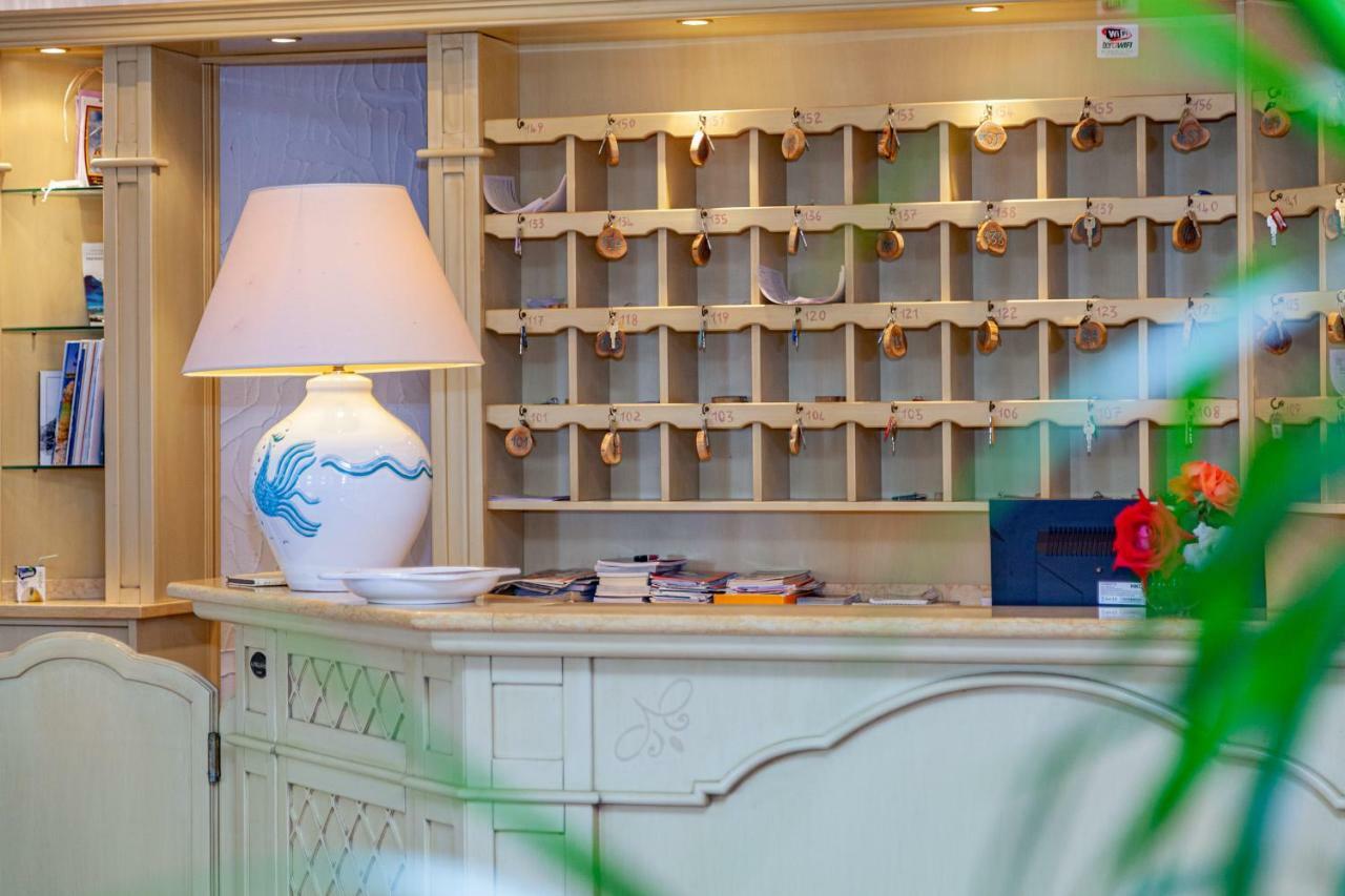 Hotel San Trano Luogosanto Ngoại thất bức ảnh
