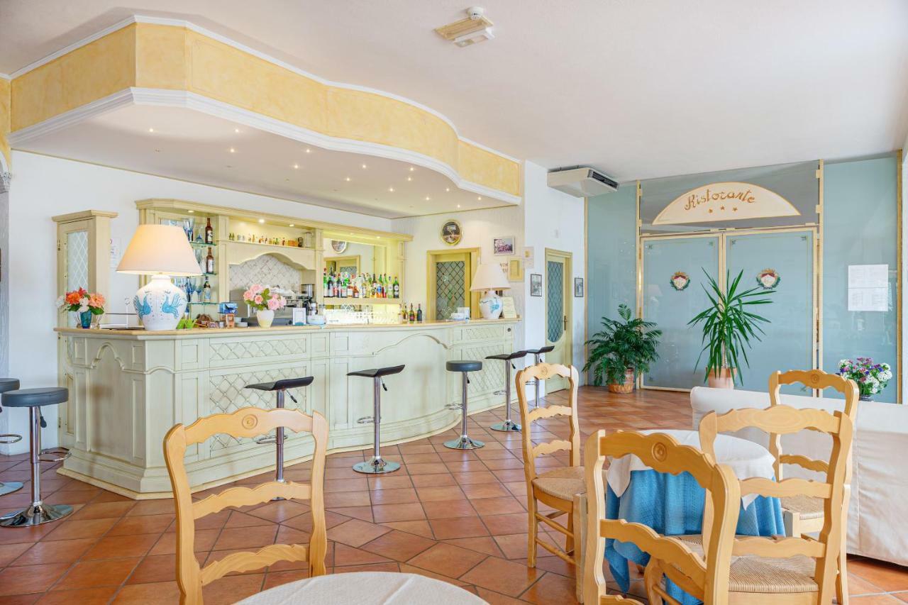 Hotel San Trano Luogosanto Ngoại thất bức ảnh