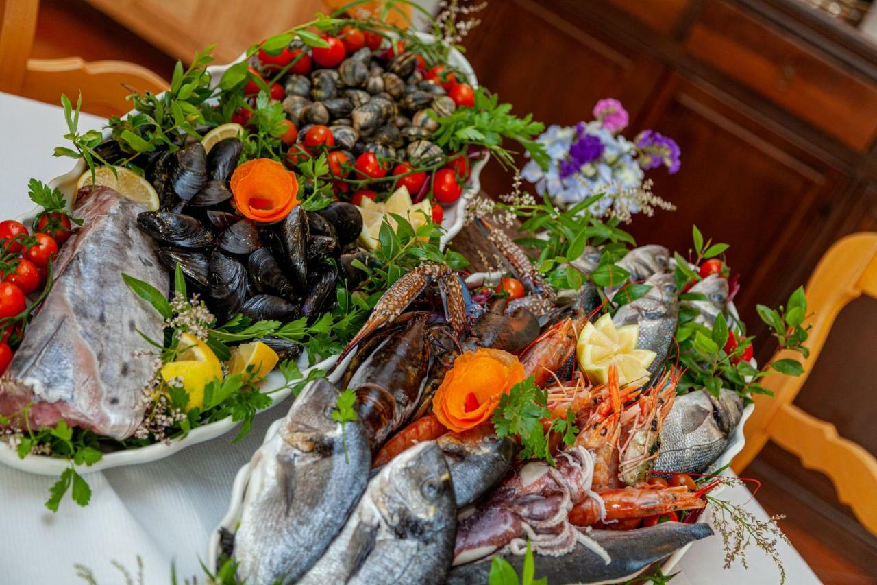 Hotel San Trano Luogosanto Ngoại thất bức ảnh