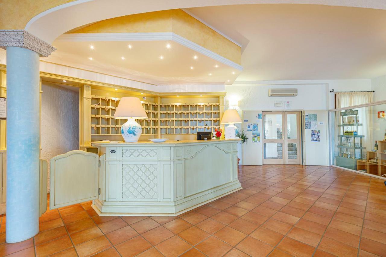 Hotel San Trano Luogosanto Ngoại thất bức ảnh