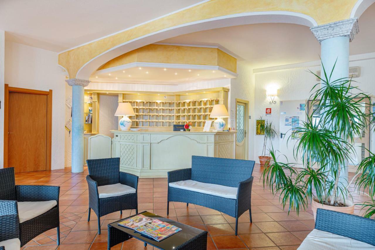 Hotel San Trano Luogosanto Ngoại thất bức ảnh