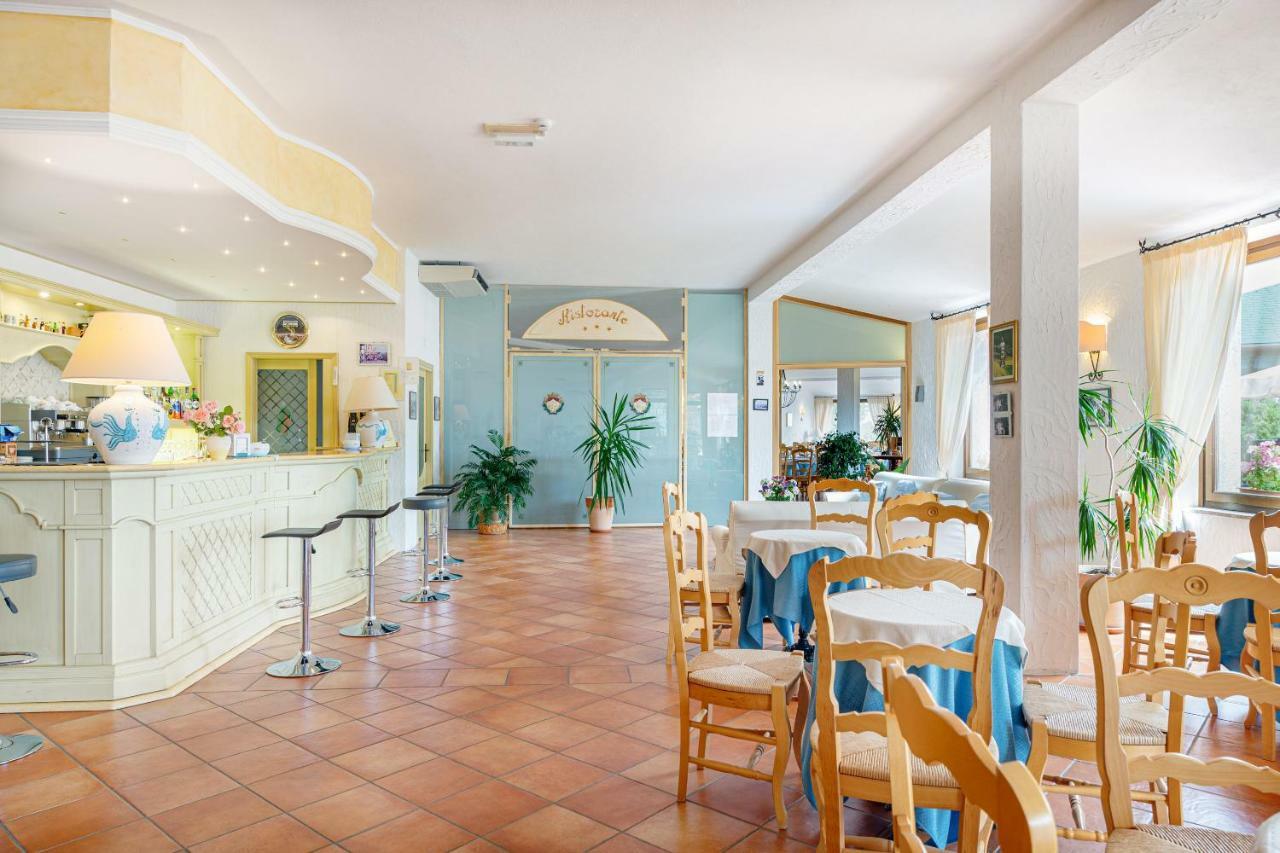 Hotel San Trano Luogosanto Ngoại thất bức ảnh